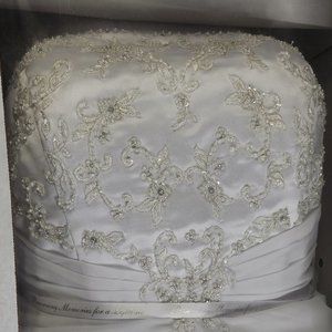 David's Bridal Beaded Strapless Wedding Dress - White
